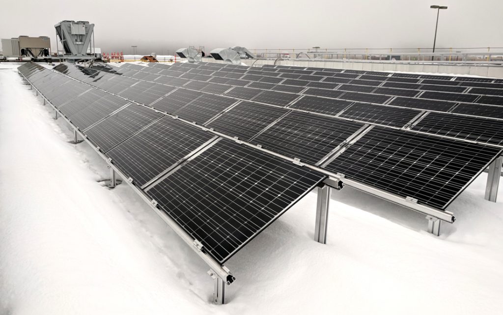 Commissioning of a more than 1MW solar power system in Québec City (Simons)